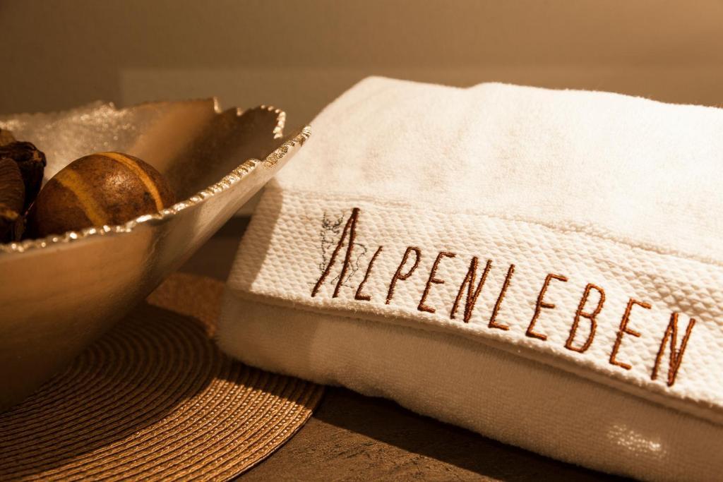 サンクト・アントン・アム・アールベルク Alpenlebenアパートホテル エクステリア 写真